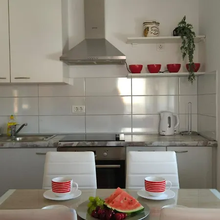 Sun And Fun - Happy Apartament Pula